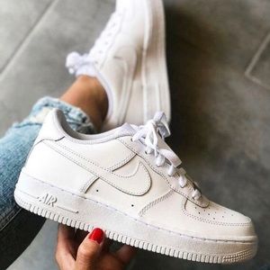 NIKE | air force ones white classic low